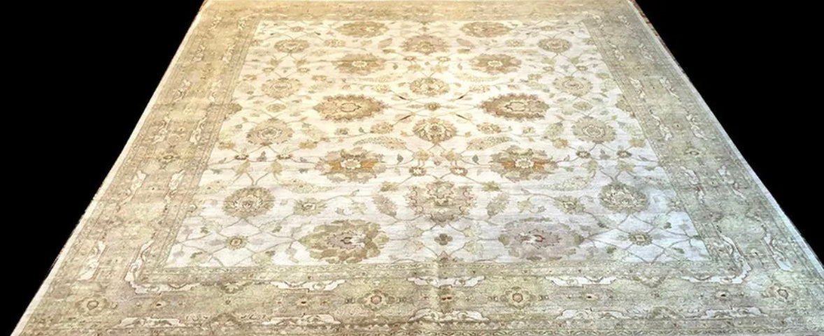 a Superb High Quality 8’x10’ Peshawar Area Rug