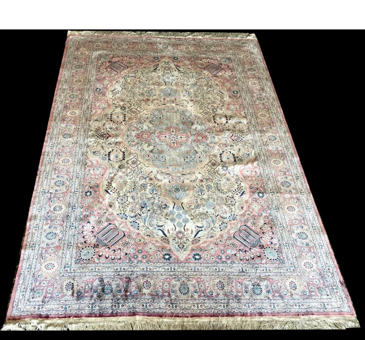 A Super Quality 700 KPSI All Silk Persian Qum Style Rug “ Joshegan Pattern’