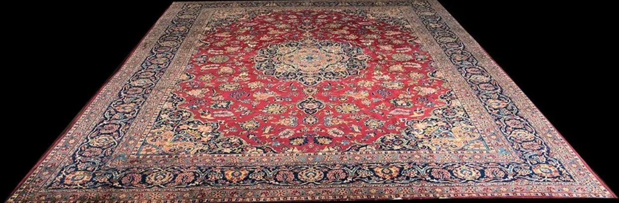 A Superb Antique 11’x14’ Persian Kashan Area Rug