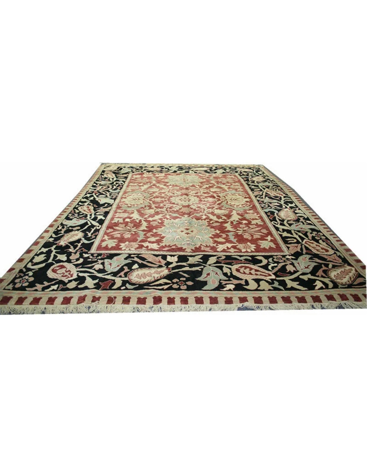 A Fabulous Ziegler Mahal Style Azari Rug