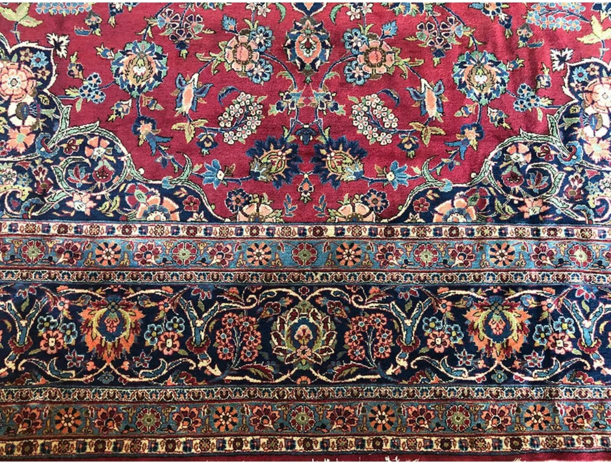 A Superb Antique 11’x14’ Persian Kashan Area Rug