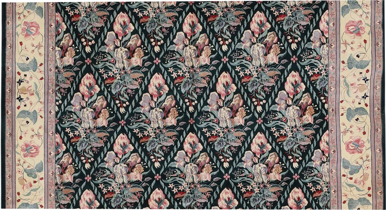 A Fabulous Contemporary Decorative Green Ground Hand Knotted Chinese Area Rug