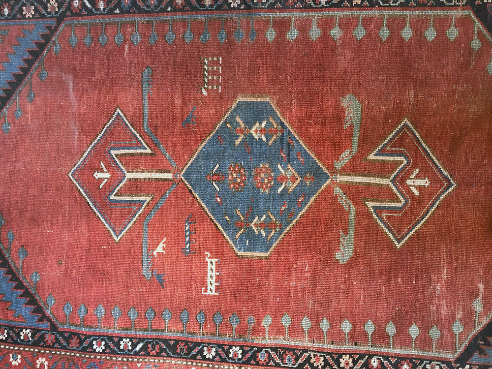 A Gorgeous decoratibe tribal Genuine Persian 5'x7' Kurdish Rug