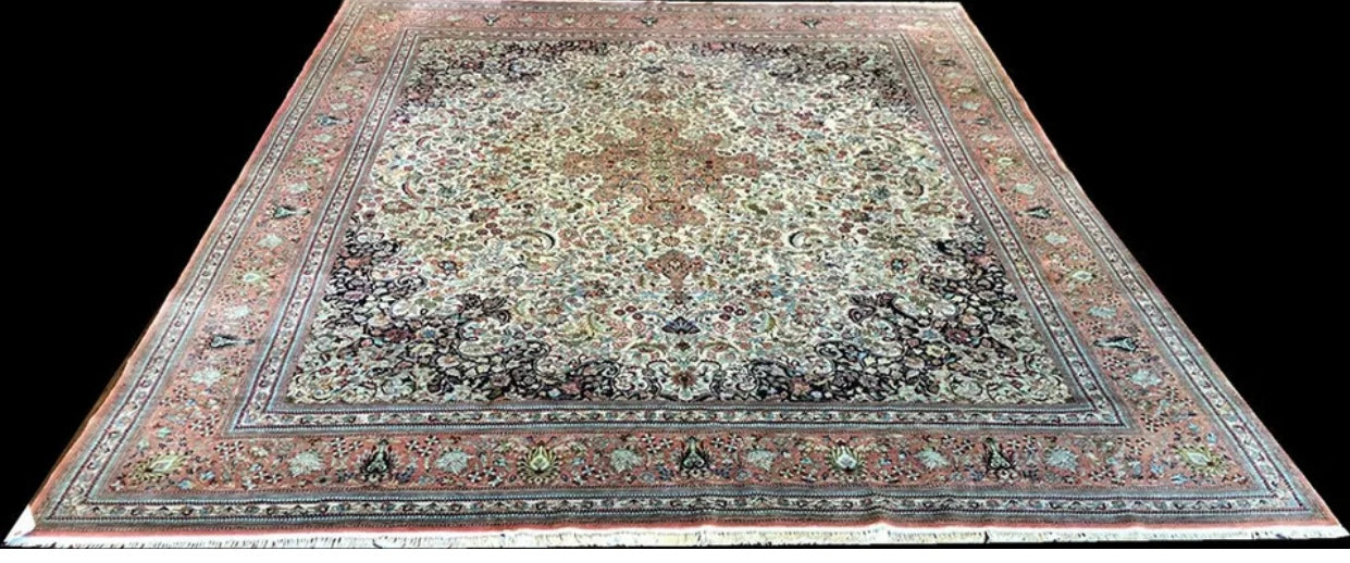 An Astonishing 100% Silk 700+ KPSI Persian Qum Pattern.
