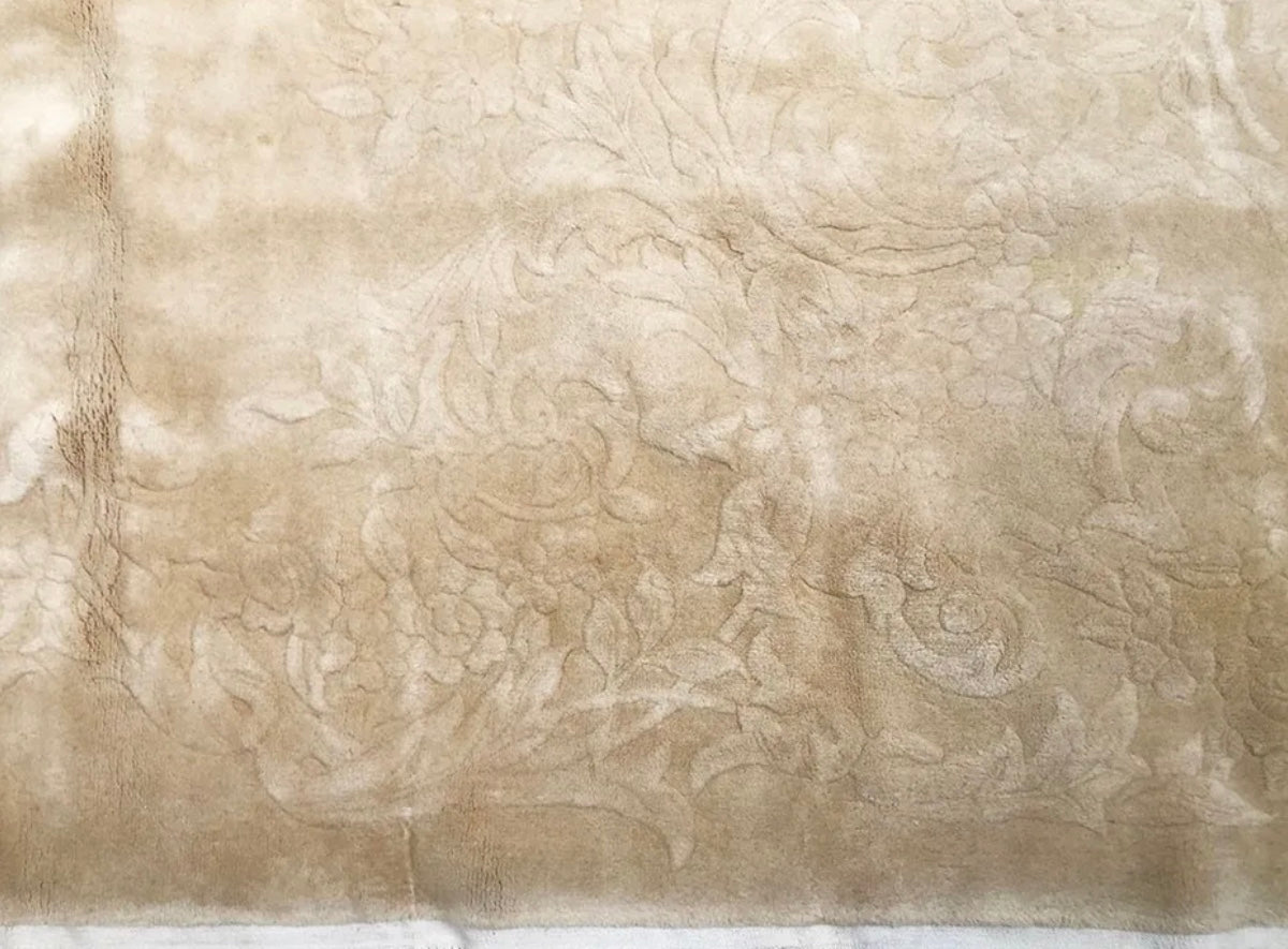 A Vintage Plain  Field Art Deco Chinese Rug