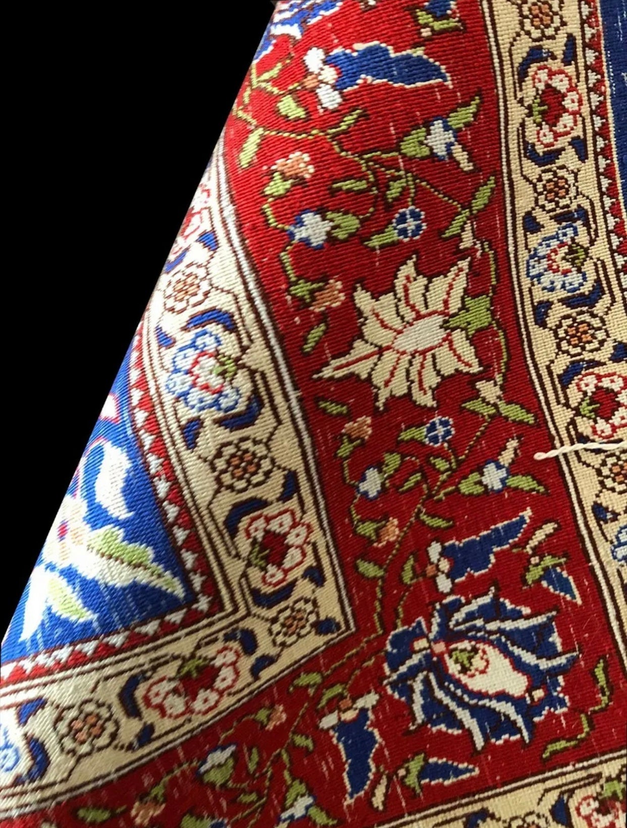 A Vintage 100% Silk 500 KPSI Turkish Hereke Rug