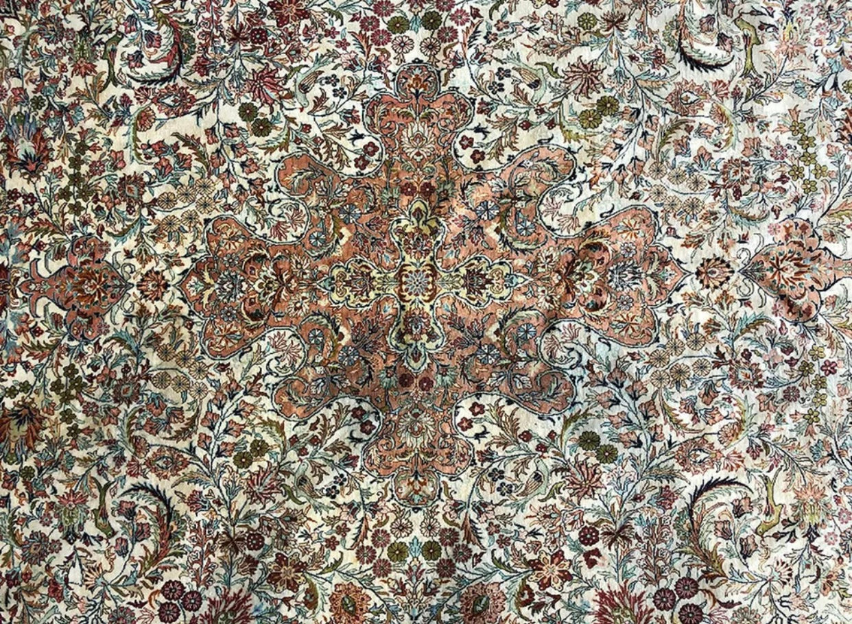 An Astonishing 100% Silk 700+ KPSI Persian Qum Pattern.
