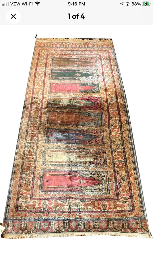 A Vintage 100% Silk Turkish Saph Rug