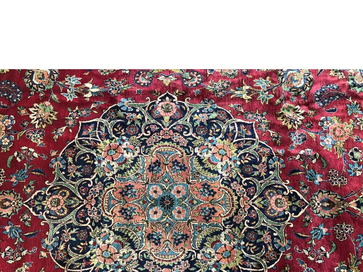 A Superb Antique 11’x14’ Persian Kashan Area Rug