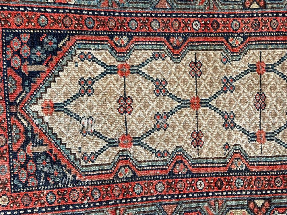 An Antique Cute Decorative  3' x 4' Persian Sarab Rug