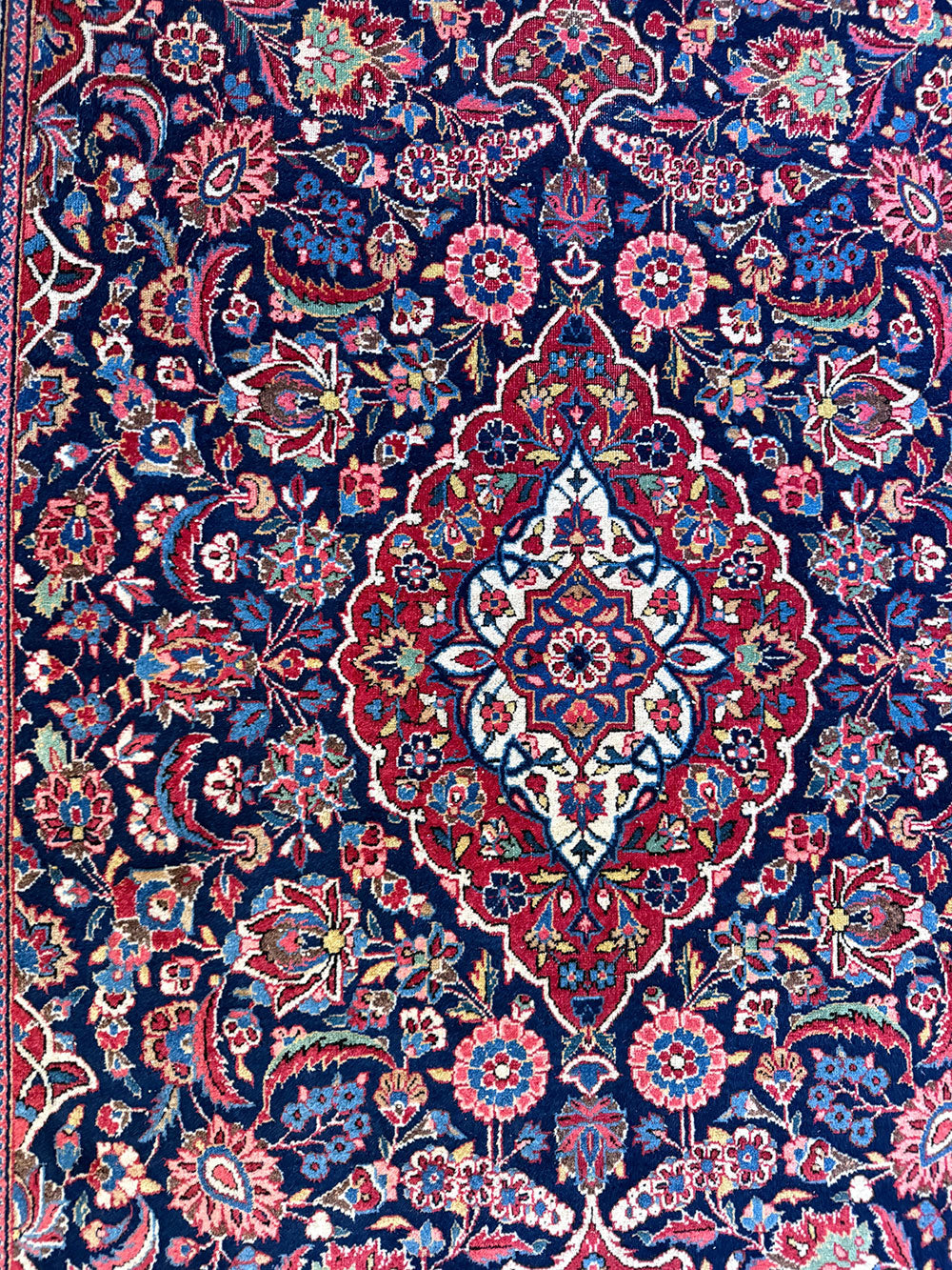 An Antique Classic Traditional Persian Kashan Rug