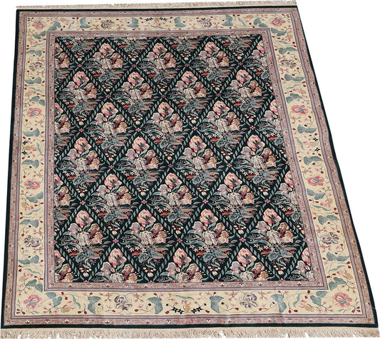A Fabulous Contemporary Decorative Green Ground Hand Knotted Chinese Area Rug